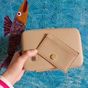 GIORGIO ARMANI (EVA Airways First Class) Cosmetic Pouch + Cardholder